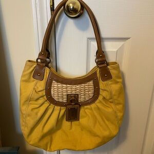 Nine West EUC yellow hobo handbag